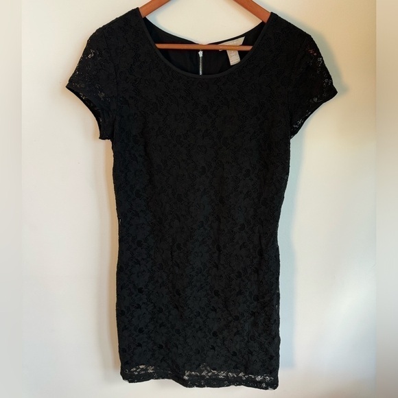 Banana Republic Sheath Lace Dress - Picture 1 of 3